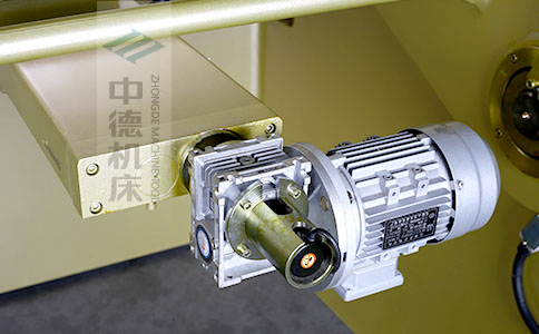 ZDS-832后檔料減速電機(jī)，質(zhì)量好，模擬運(yùn)算定位速度快.jpg